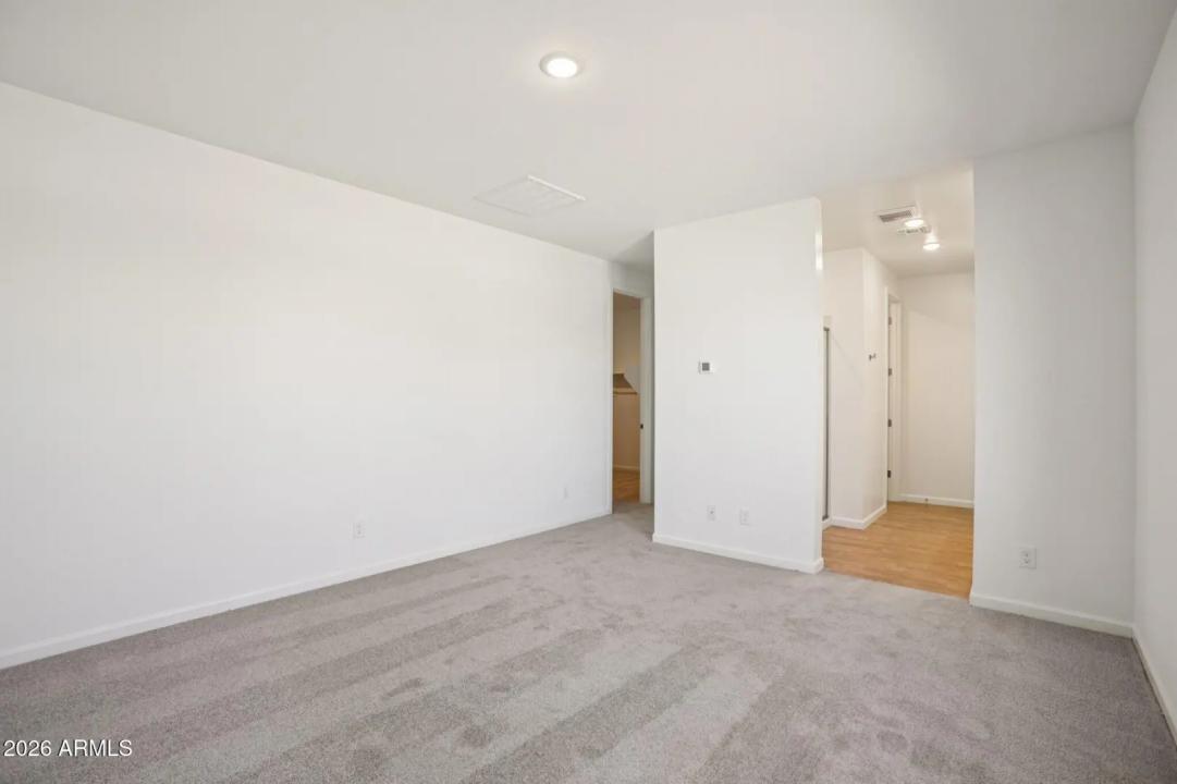 Real Estate Picture 25