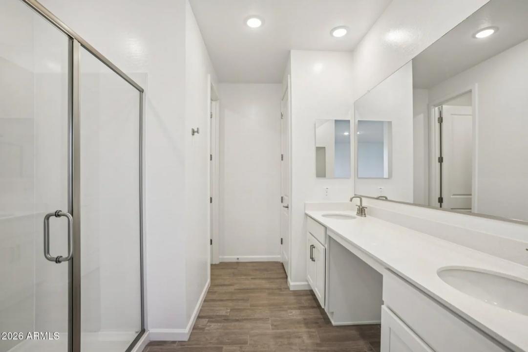 Real Estate Picture 27