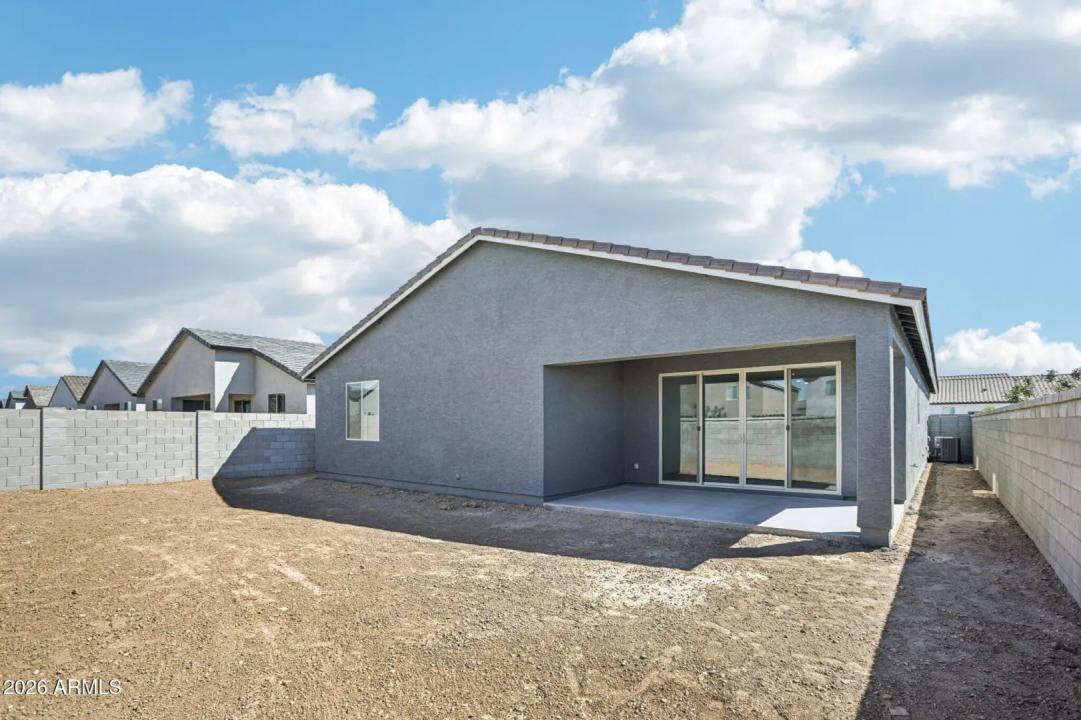 Real Estate Picture 32