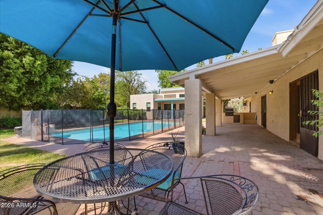 Real Estate Picture 28