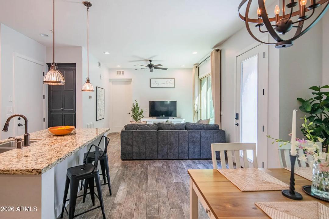 Real Estate Picture 15