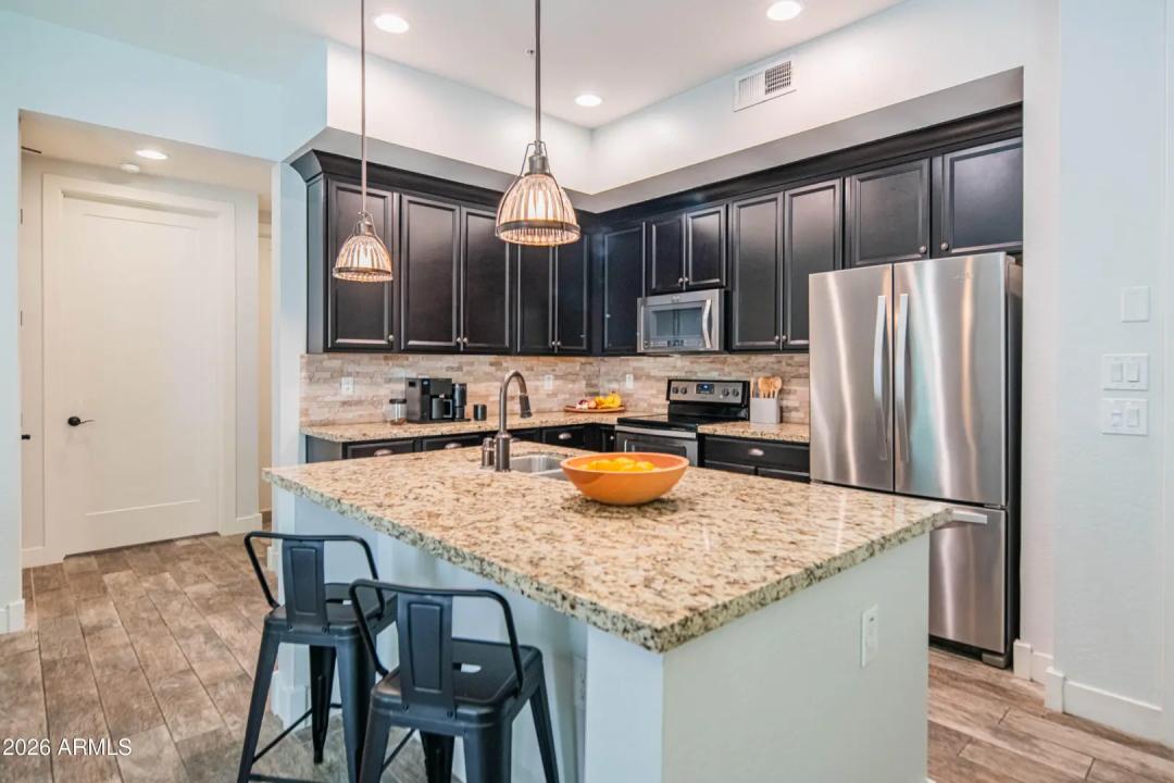 Real Estate Picture 20