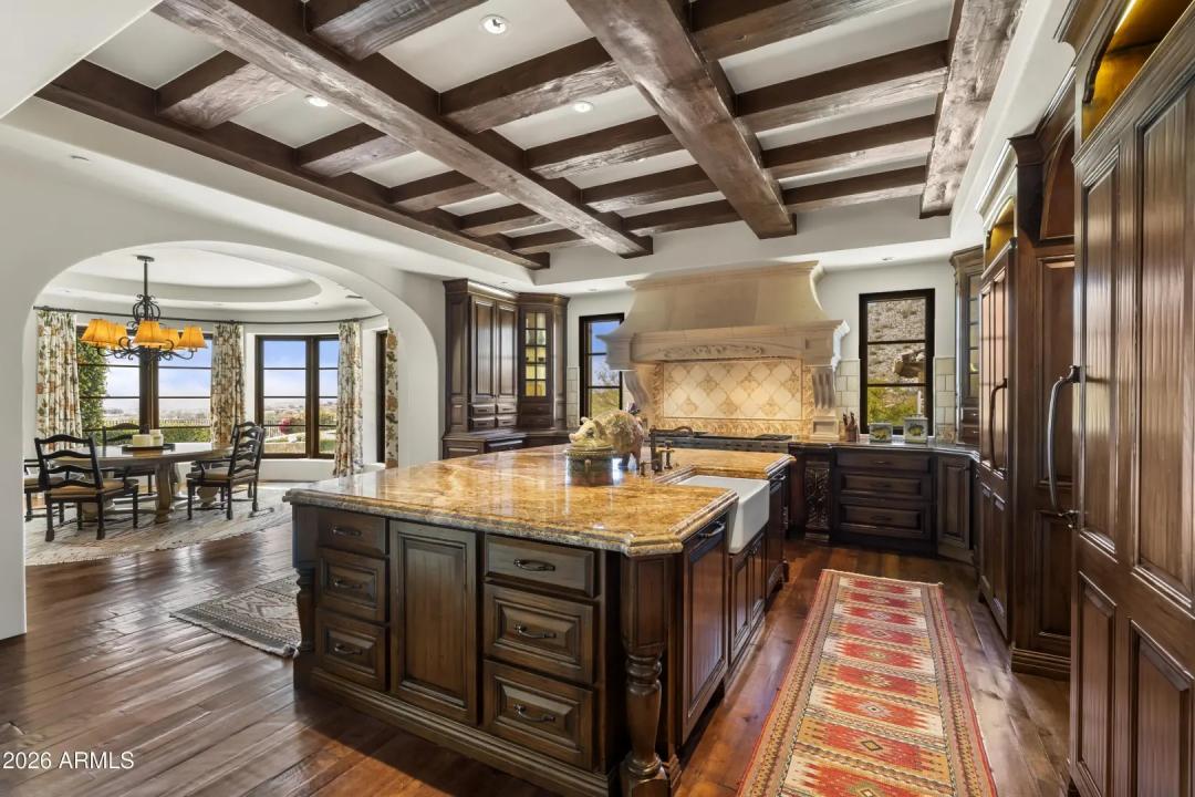 Real Estate Picture 22