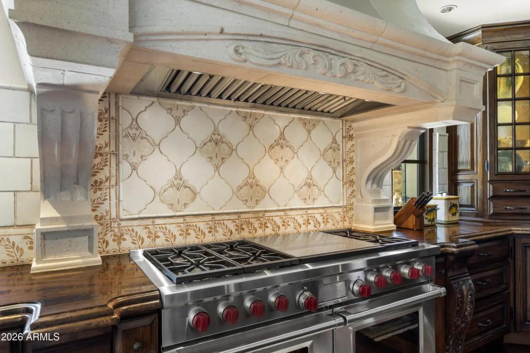 Real Estate Picture 26