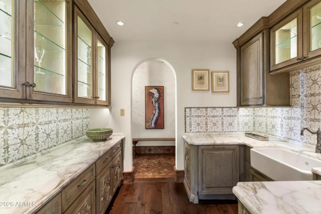 Real Estate Picture 35