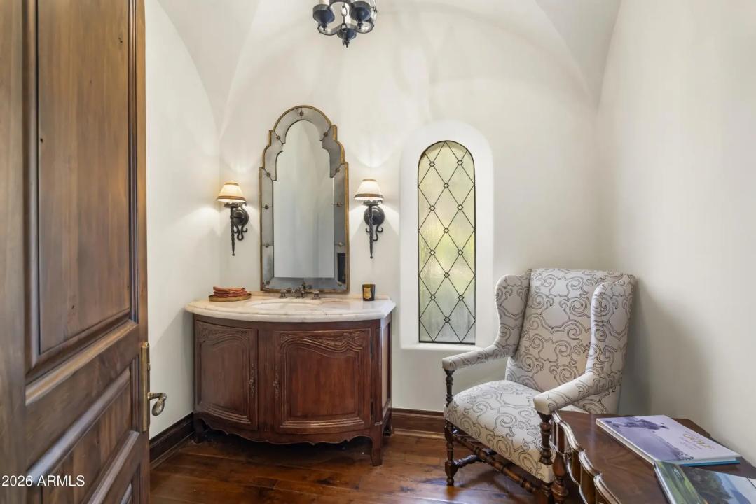 Real Estate Picture 52