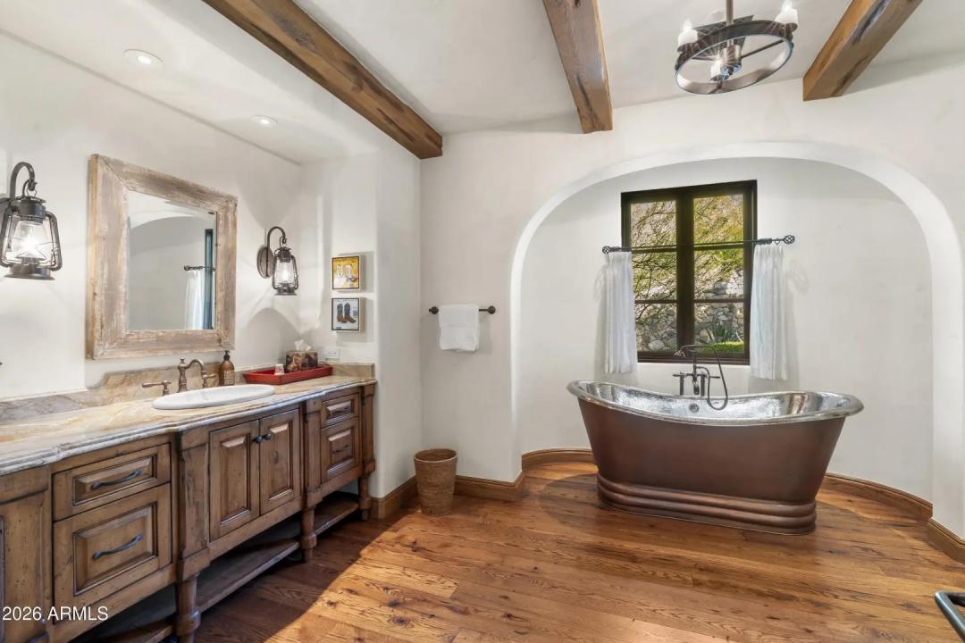 Real Estate Picture 95