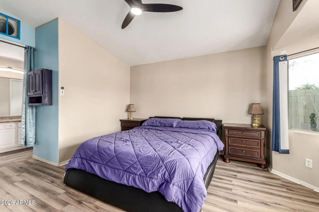 Real Estate Picture 13