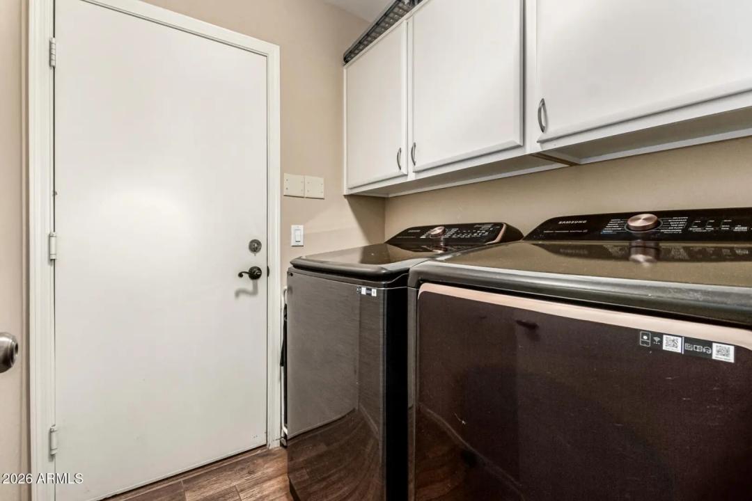 Real Estate Picture 24