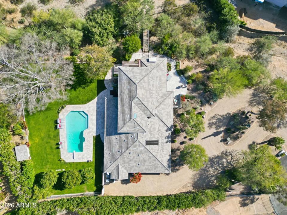 Real Estate Picture 2