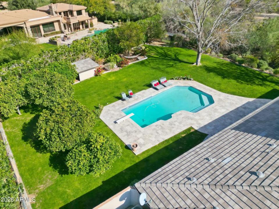 Real Estate Picture 16