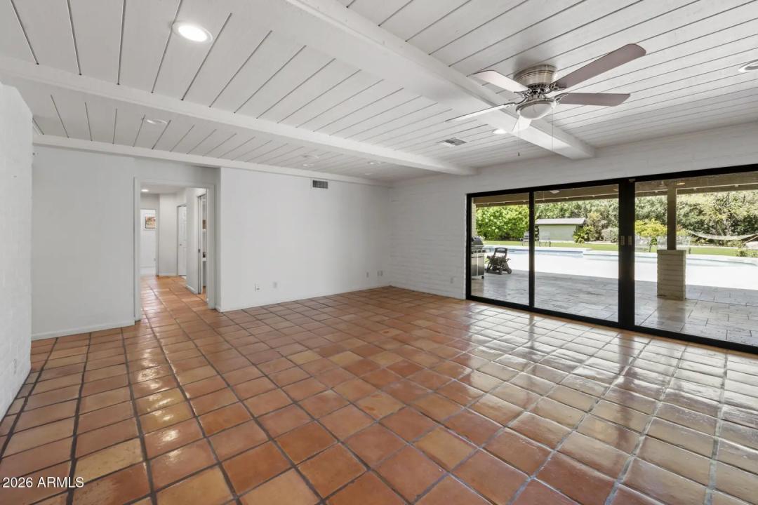 Real Estate Picture 29