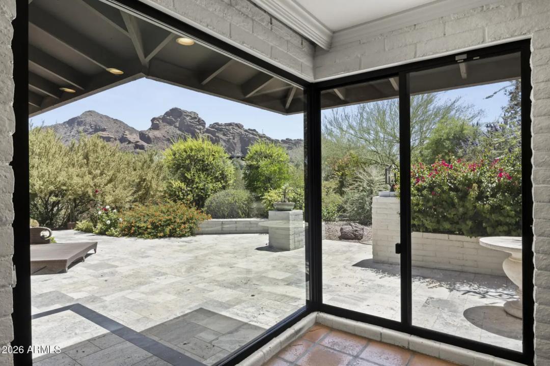 Real Estate Picture 6
