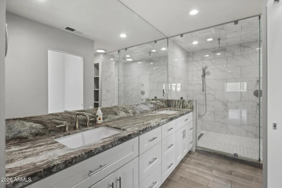 Real Estate Picture 39