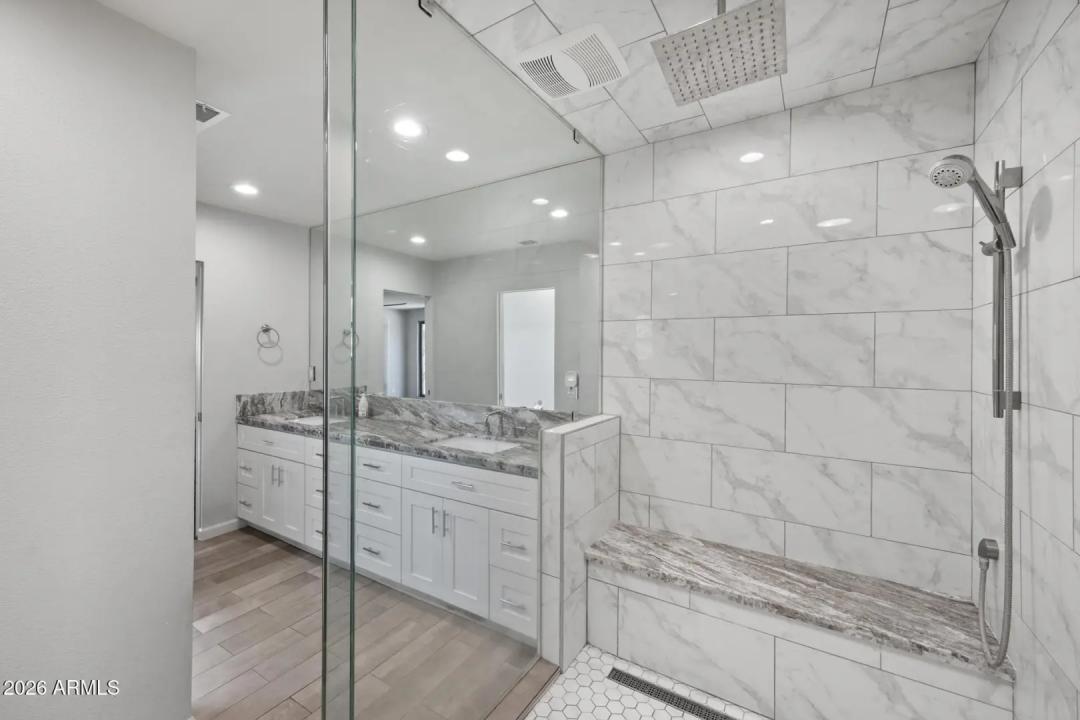 Real Estate Picture 41