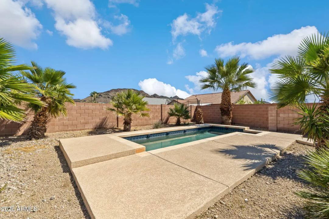 Real Estate Picture 38