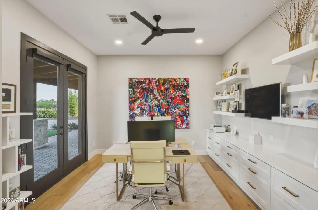 Real Estate Picture 8