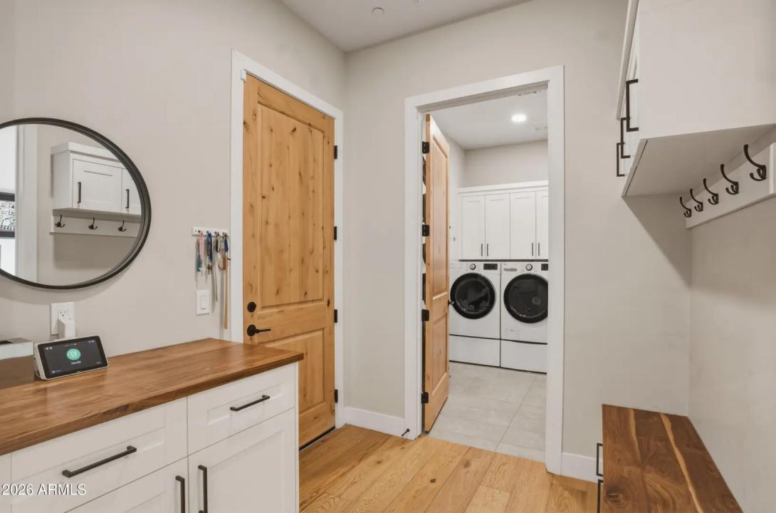 Real Estate Picture 18