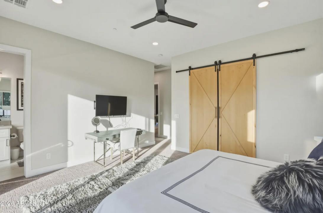 Real Estate Picture 21