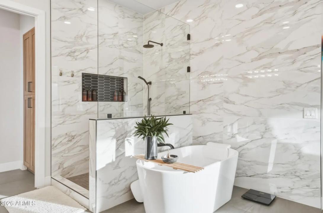 Real Estate Picture 29