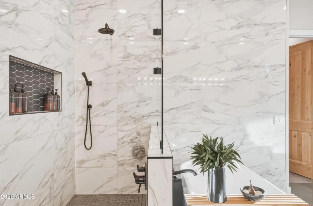 Real Estate Picture 30