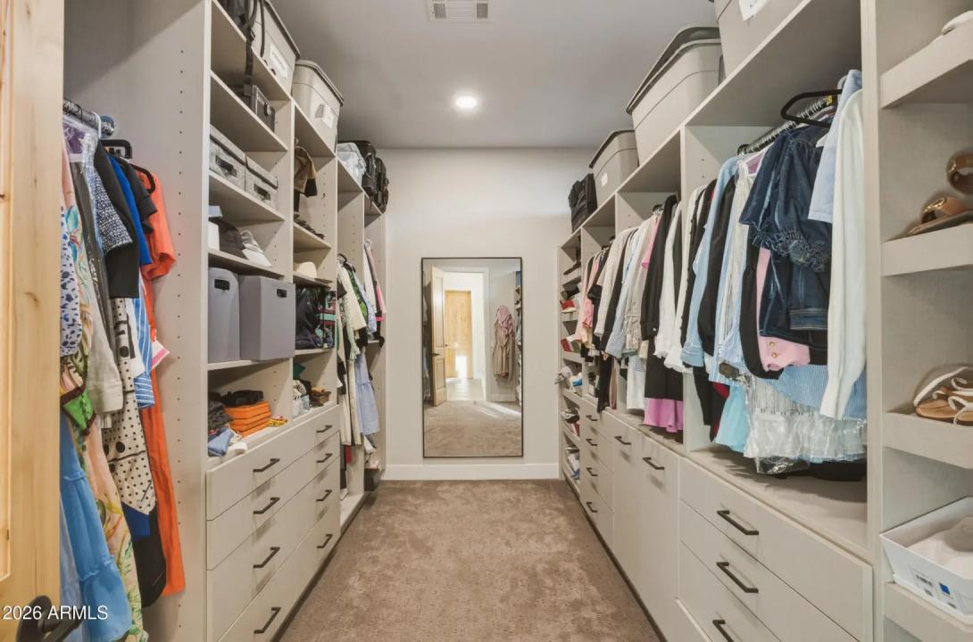 Real Estate Picture 32