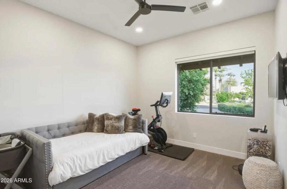 Real Estate Picture 36