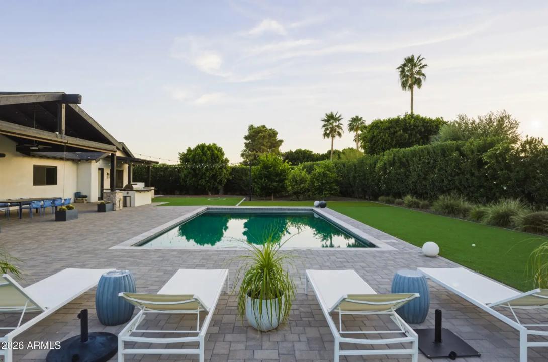 Real Estate Picture 40