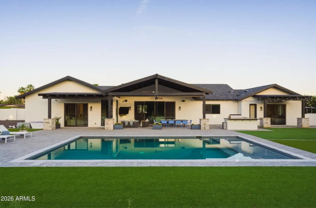 Real Estate Picture 42