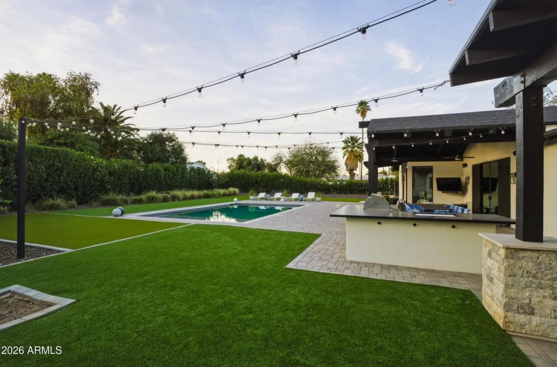 Real Estate Picture 44