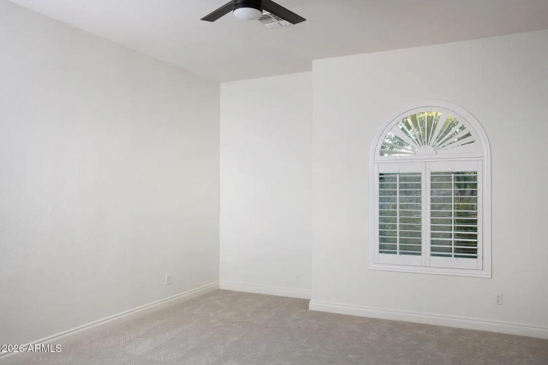 Real Estate Picture 15