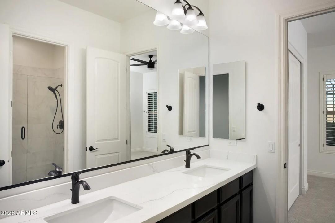 Real Estate Picture 18