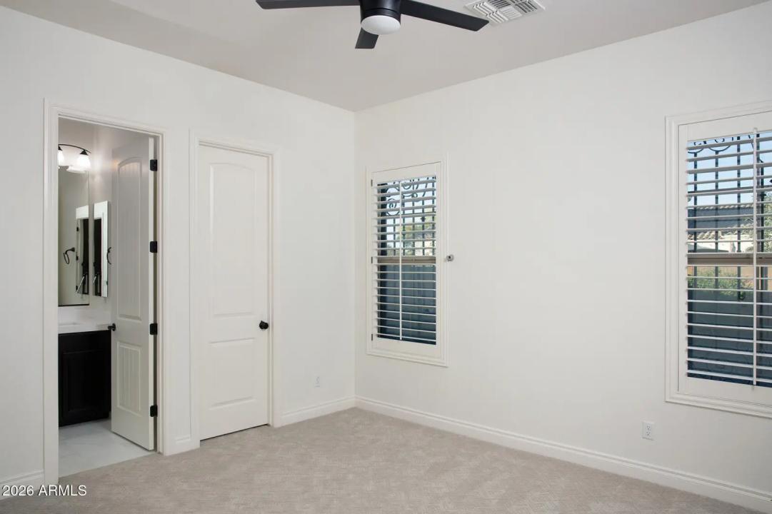 Real Estate Picture 23