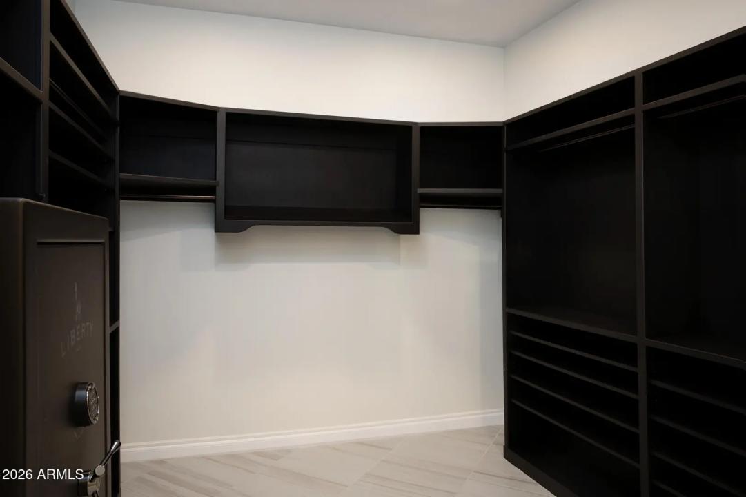 Real Estate Picture 30