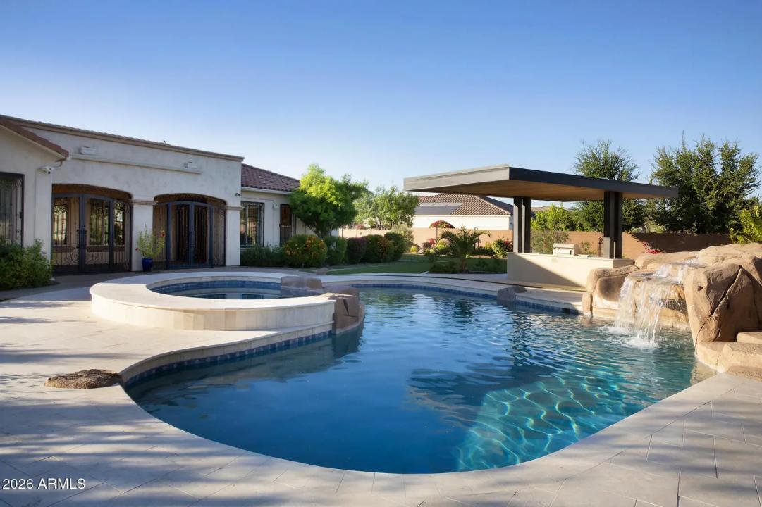 Real Estate Picture 34