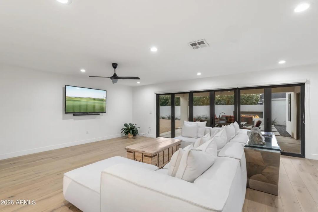 Real Estate Picture 21