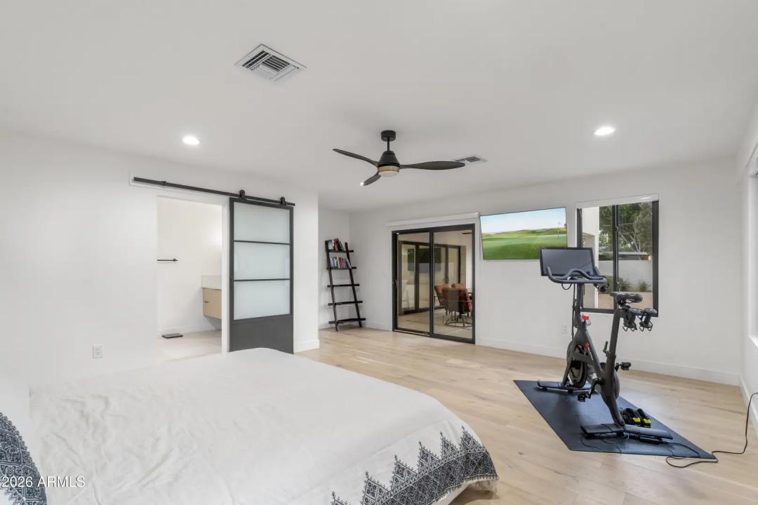 Real Estate Picture 26