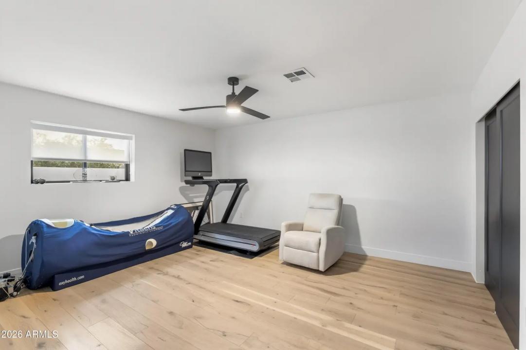 Real Estate Picture 42