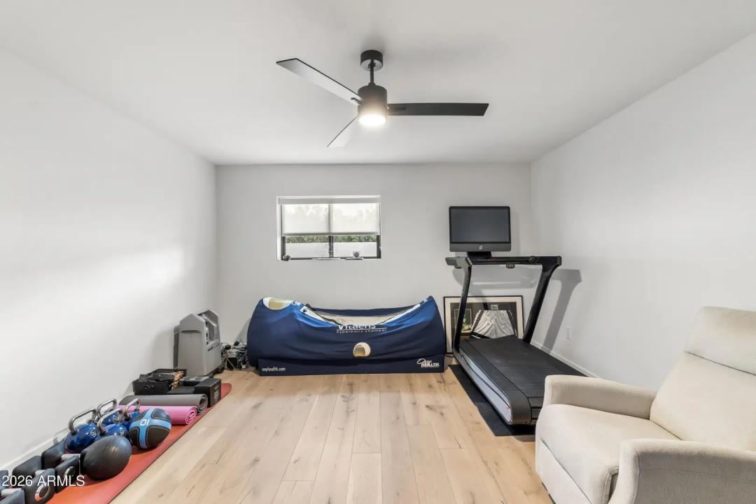 Real Estate Picture 43