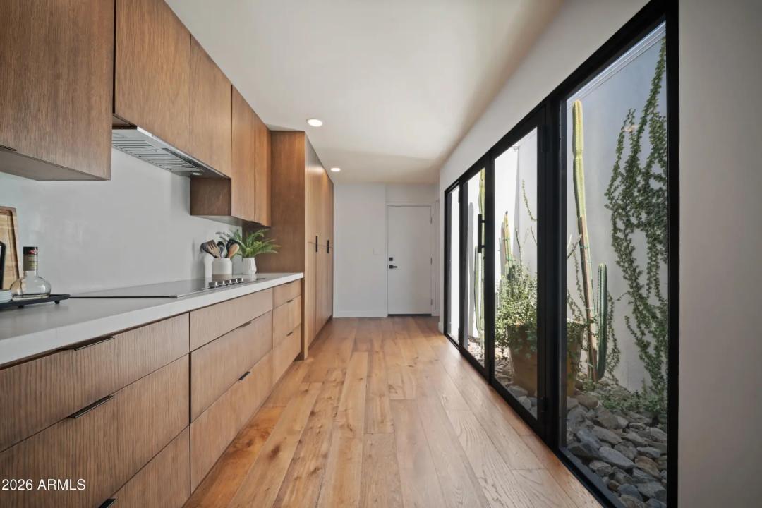 Real Estate Picture 19