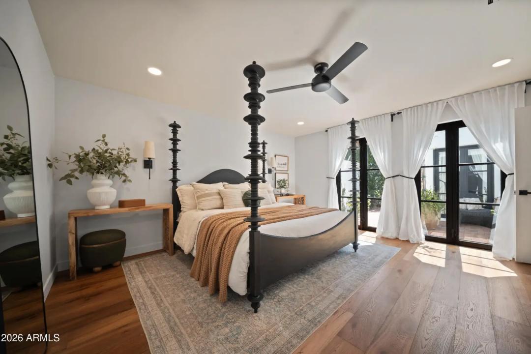 Real Estate Picture 5