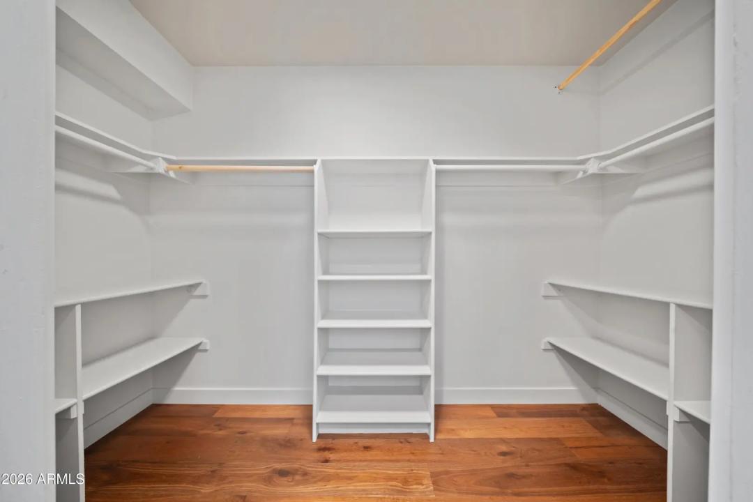 Real Estate Picture 25