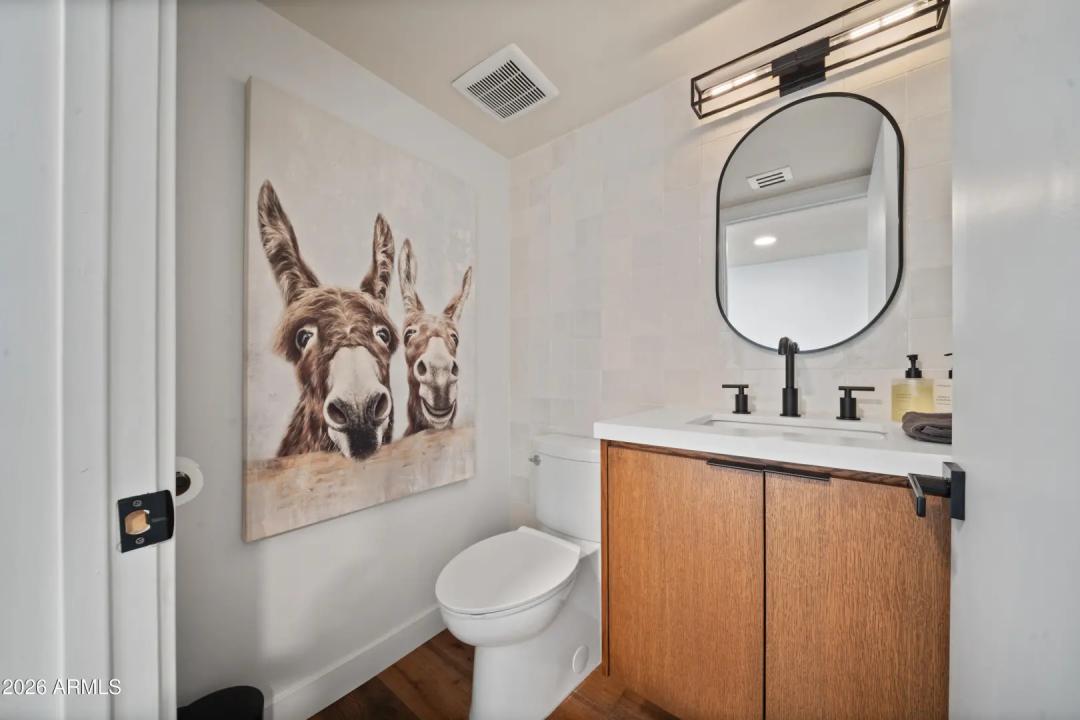 Real Estate Picture 30