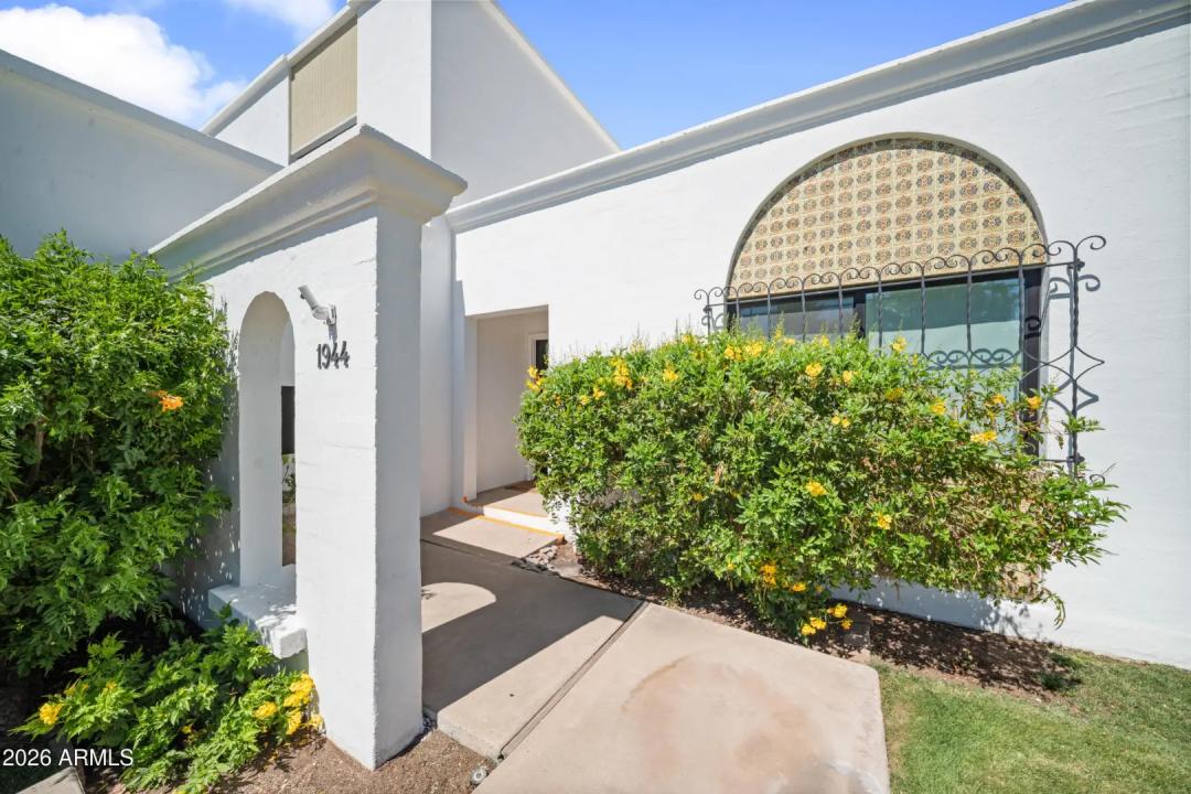 Real Estate Picture 1