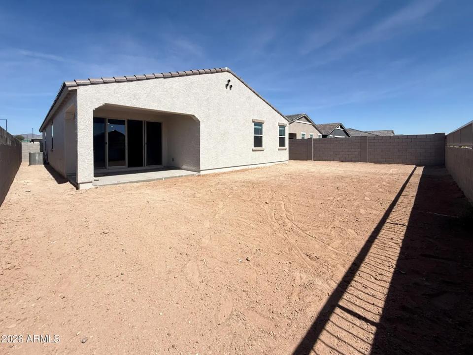 Real Estate Picture 8