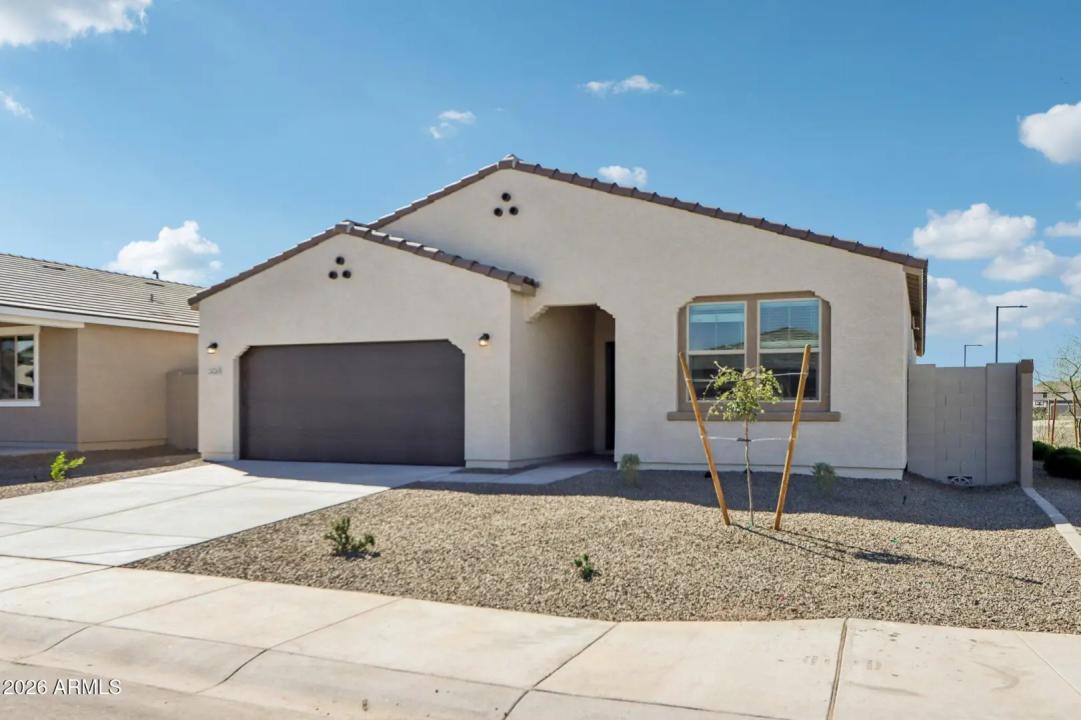 Real Estate Picture 3