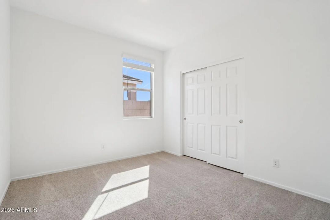 Real Estate Picture 25