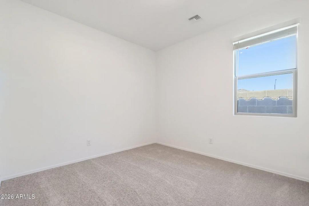 Real Estate Picture 27