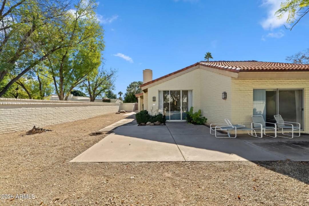 Real Estate Picture 6