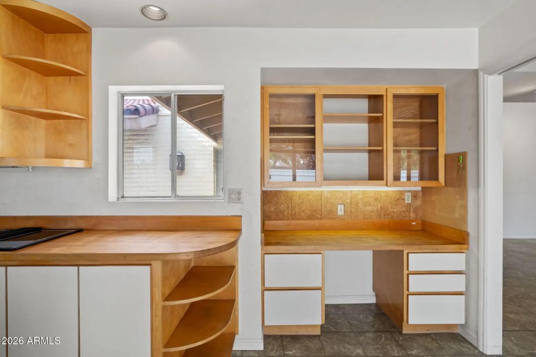 Real Estate Picture 22